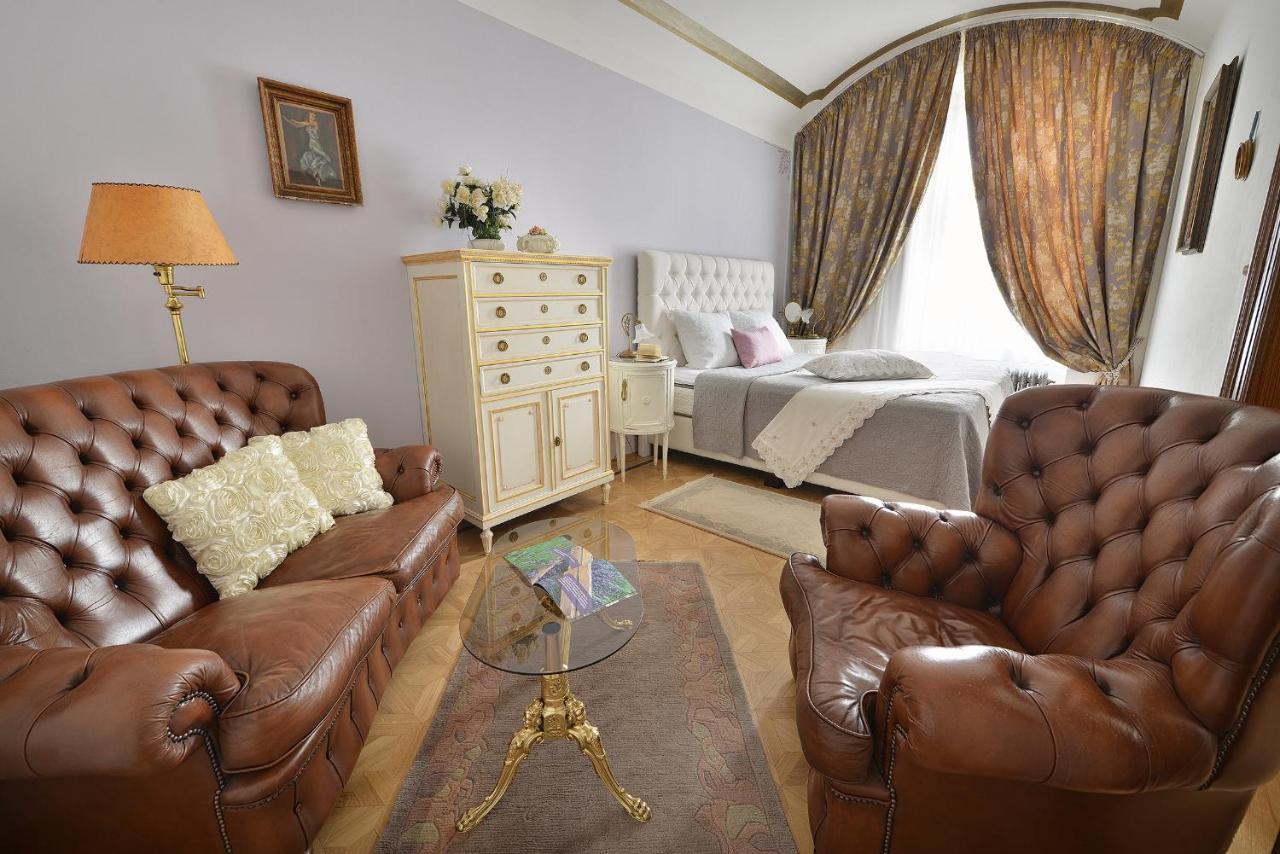 Apartman Dalia Janackovo Nabrezi Prag Exterior foto