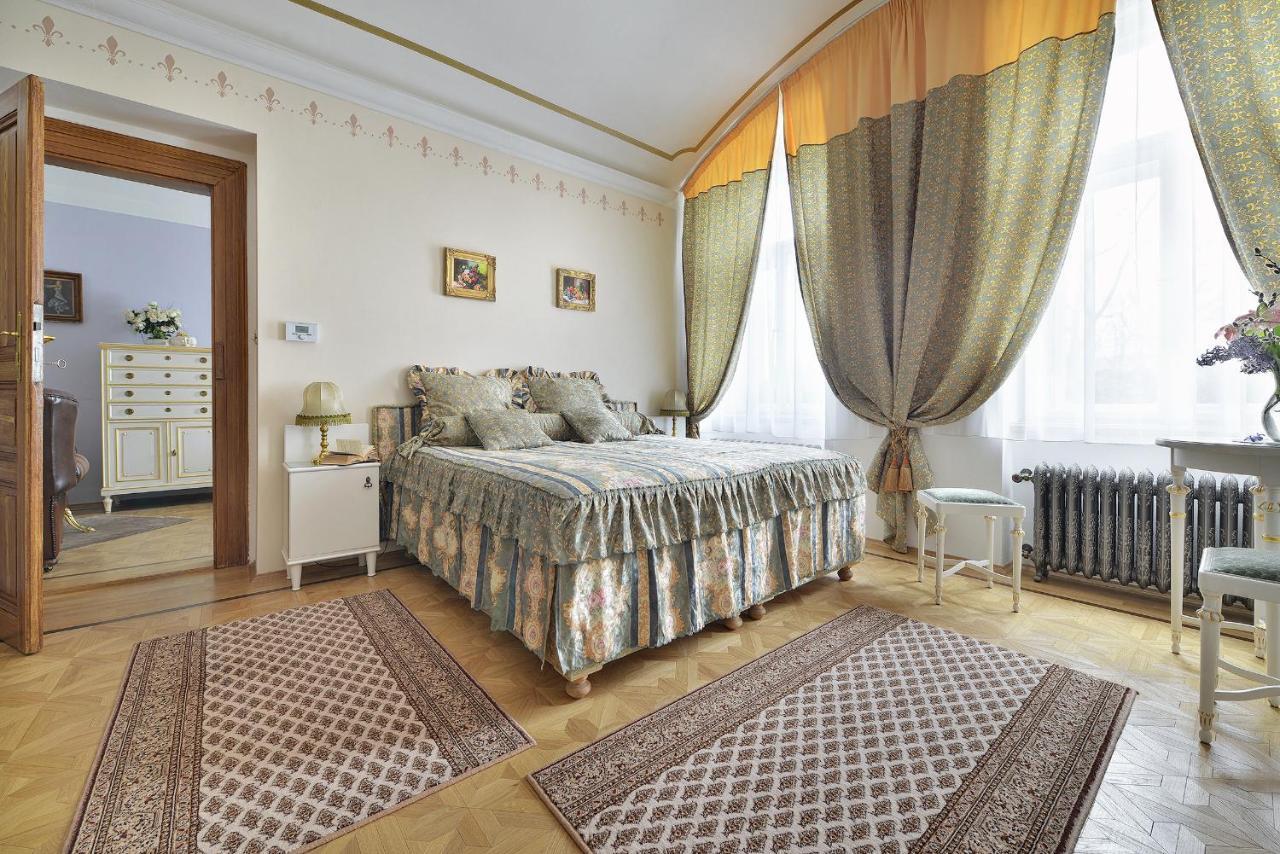 Apartman Dalia Janackovo Nabrezi Prag Exterior foto