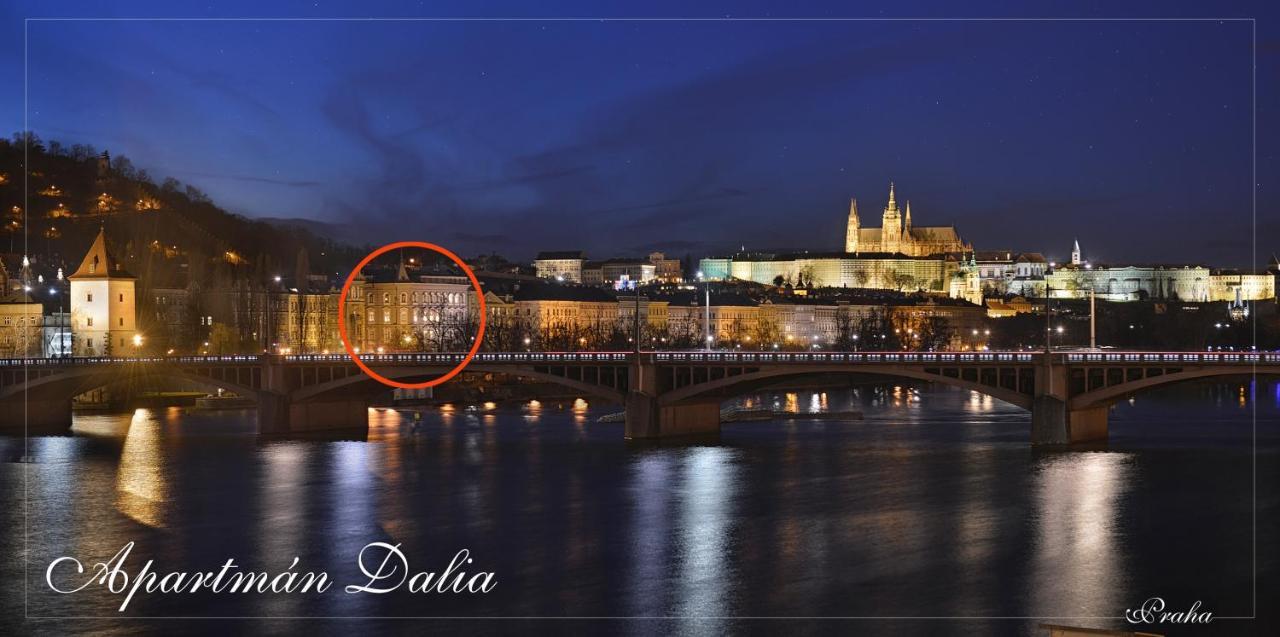 Apartman Dalia Janackovo Nabrezi Prag Exterior foto