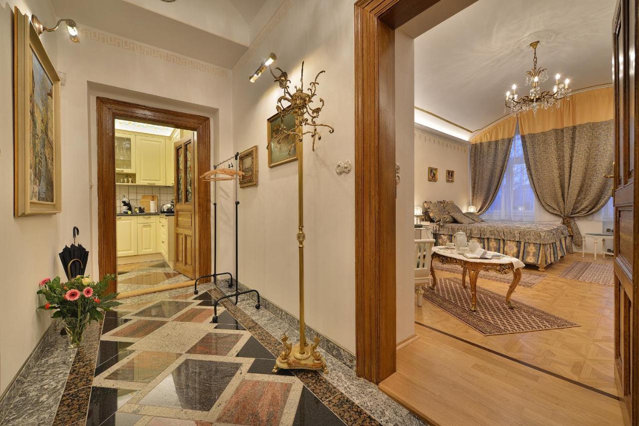Apartman Dalia Janackovo Nabrezi Prag Exterior foto