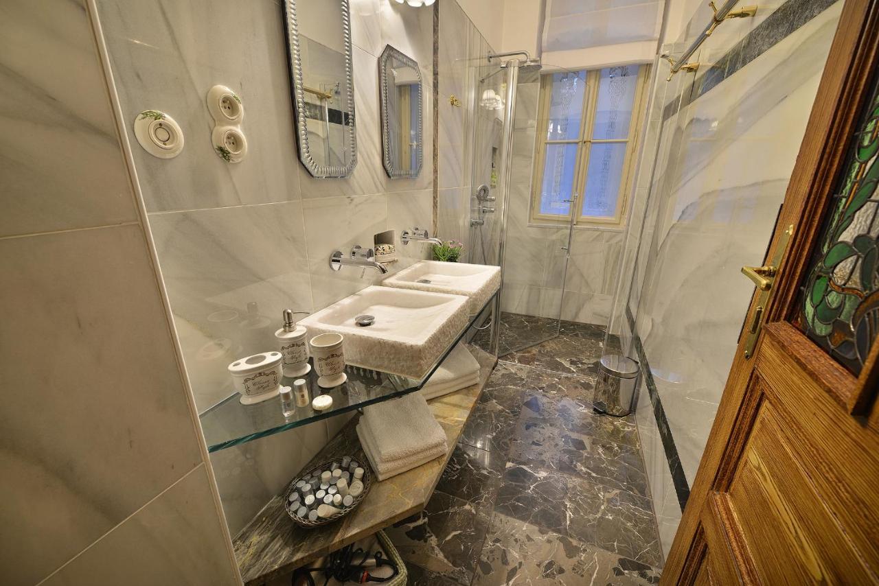 Apartman Dalia Janackovo Nabrezi Prag Exterior foto