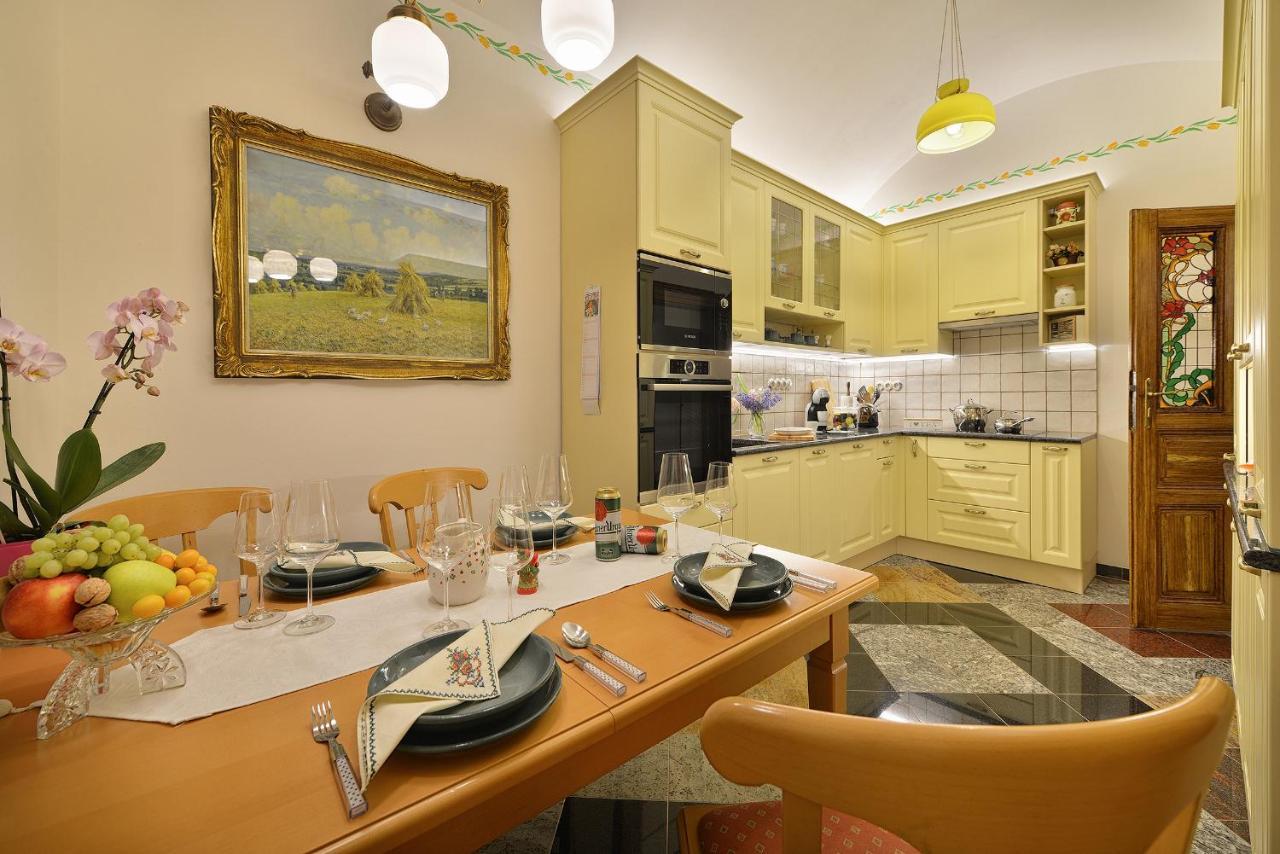 Apartman Dalia Janackovo Nabrezi Prag Exterior foto