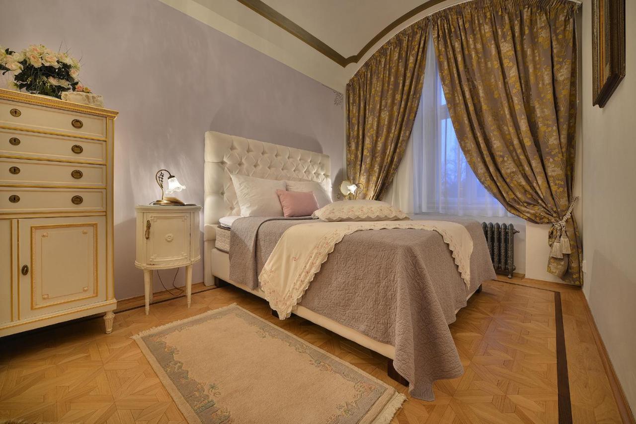Apartman Dalia Janackovo Nabrezi Prag Exterior foto