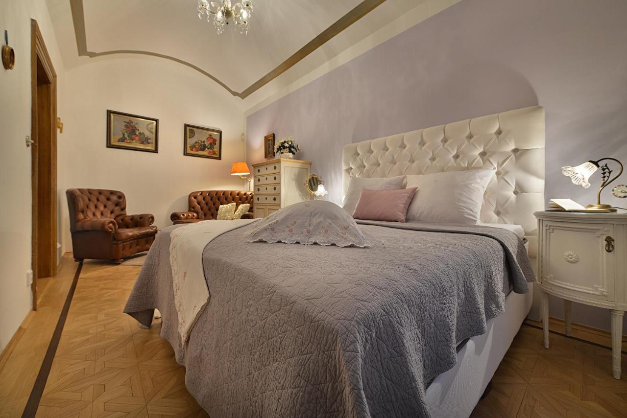 Apartman Dalia Janackovo Nabrezi Prag Exterior foto